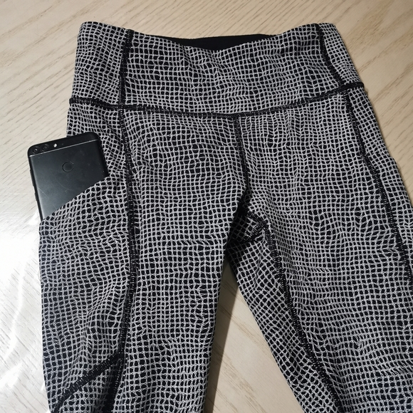 Lululemon Leggings - Picture 6 of 11
